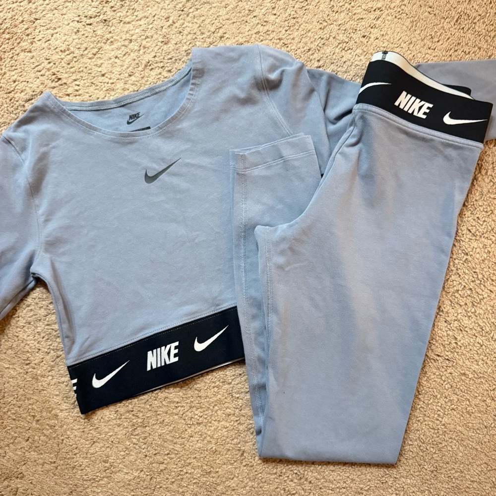 Nike Soft Blue Long-Sleeve Top and Leggings Set S/M
